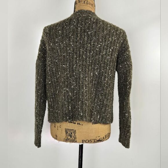 JUSTFAB Chunky Knit Cropped 3-Button Cardigan Sweater Sz M - Picture 5 of 8